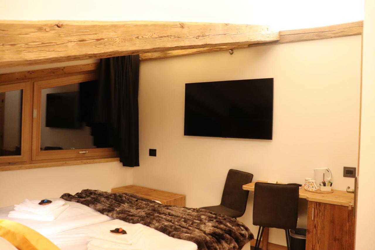 Hotel Ciasa Lorenzi Cortina dʼAmpezzo Extérieur photo