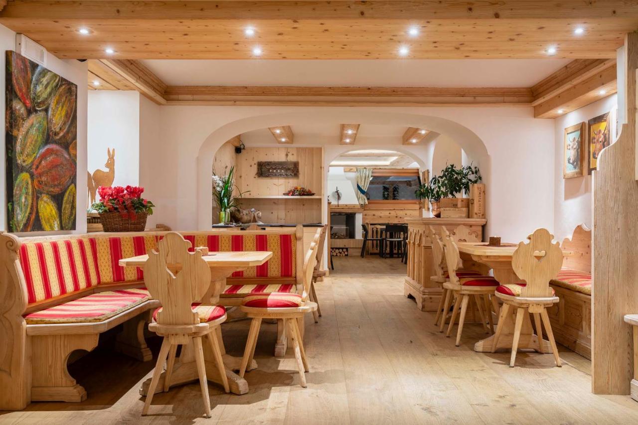Hotel Ciasa Lorenzi Cortina dʼAmpezzo Extérieur photo